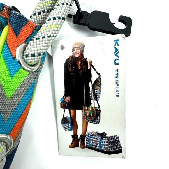 Kavu Phoenix Feather Slingshot Bag Crossbody Rope Straps Colorful Purse Boho NWT - Picture 5 of 11